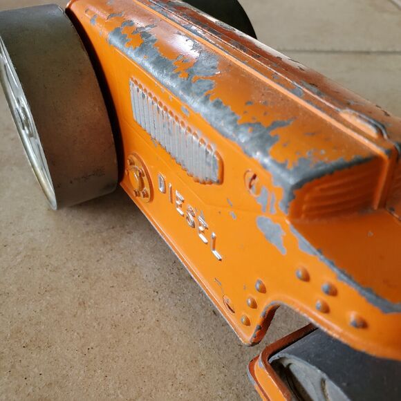 Vintage 1950's Hubley Pressed Steel Orange Diesel Steamroller collectible toy - Picture 11 of 11